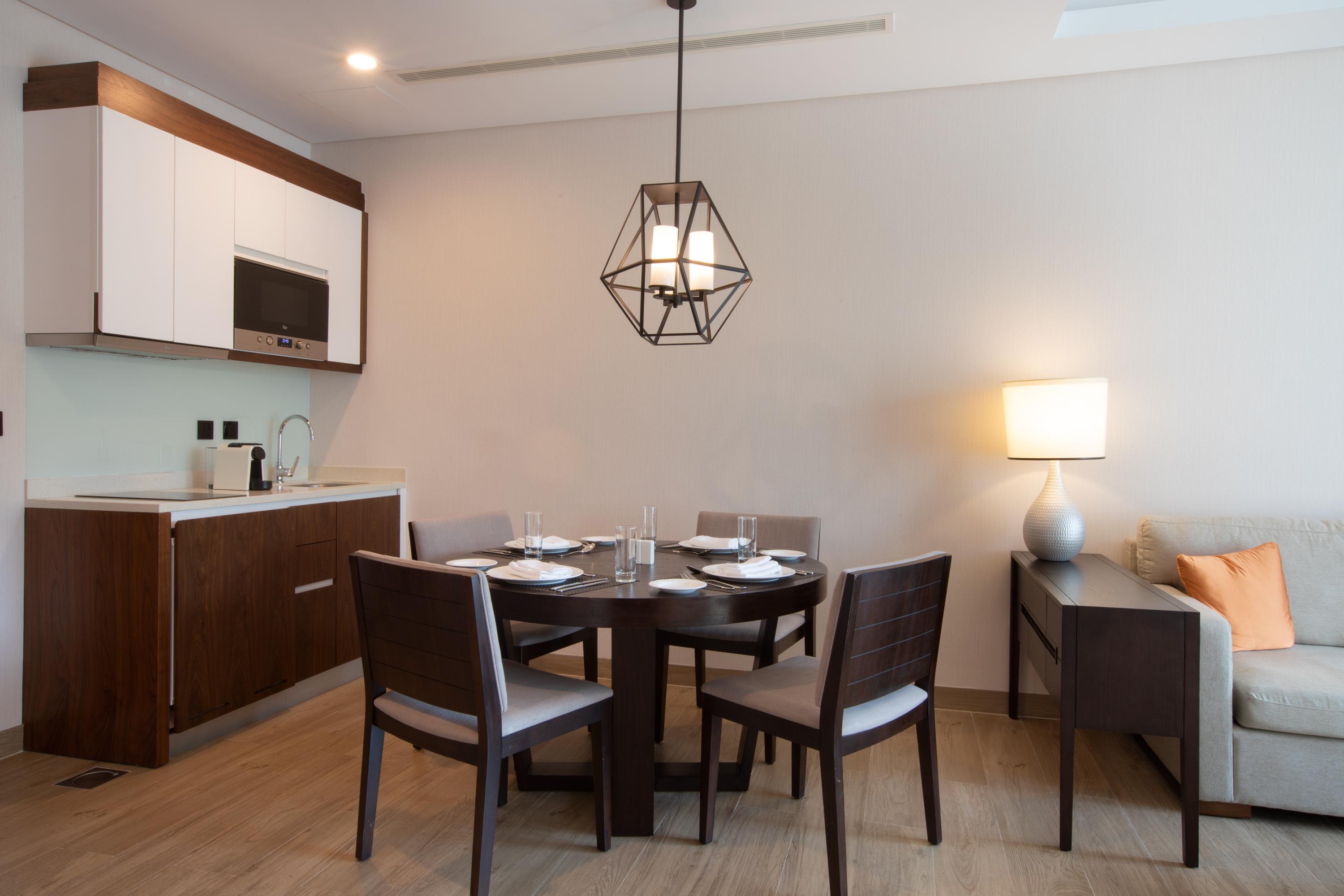 Millennium Resort Салала Экстерьер фото A dining room