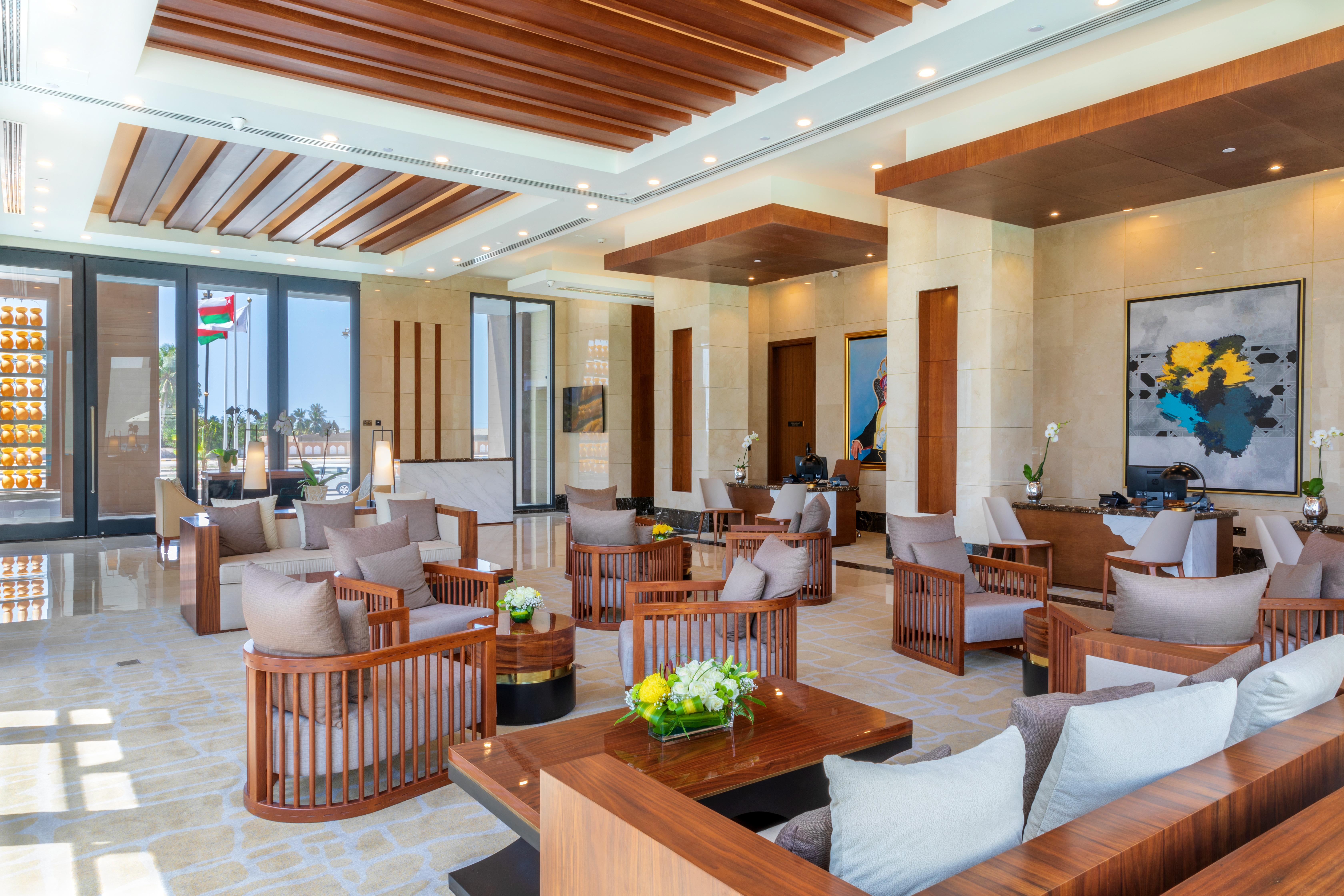 Millennium Resort Салала Экстерьер фото The lounge at the airport
